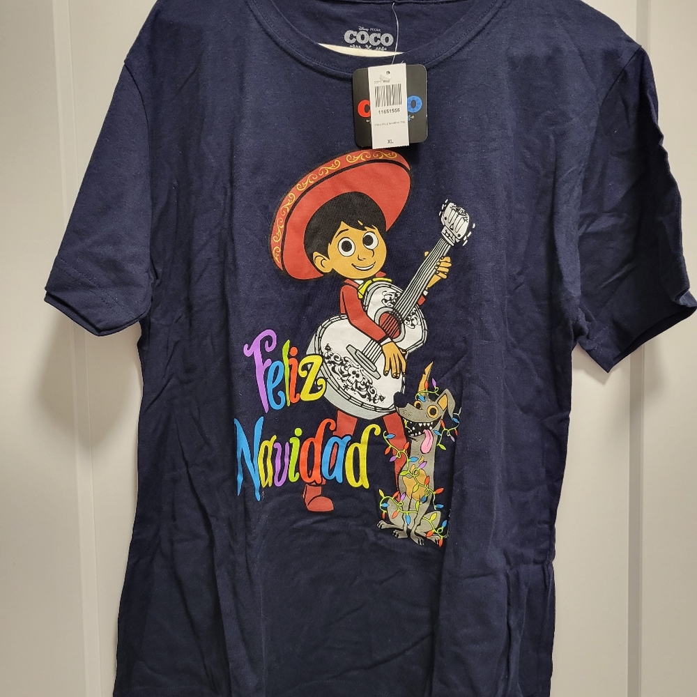 Coco Feliz Navidad Christmas Shirt XL